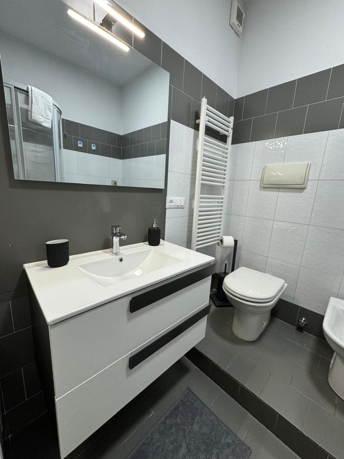 Be Your Home - Milano Sister'S House Bagian luar foto